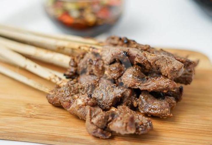 Sate Kambing Wagean 2: Rasa yang Menggoda di Setiap Gigitan di Tembok